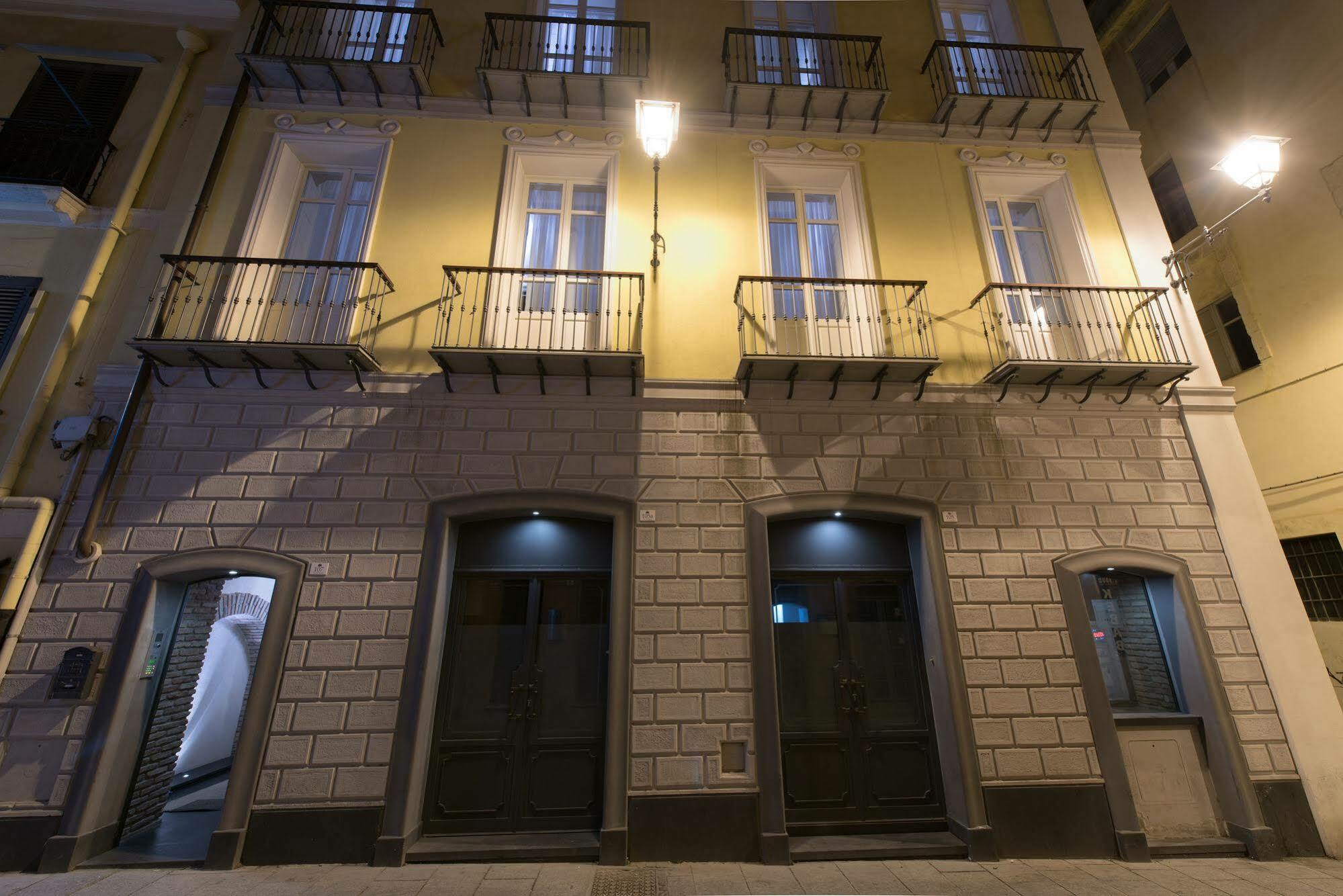 Palazzo Dessy Hotel Cagliari Exterior photo